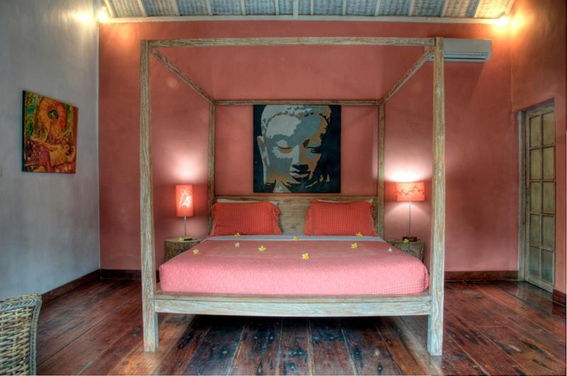 Coco Poco Villa Seminyak Rum bild