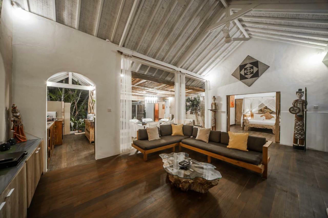 Coco Poco Villa Seminyak Exteriör bild