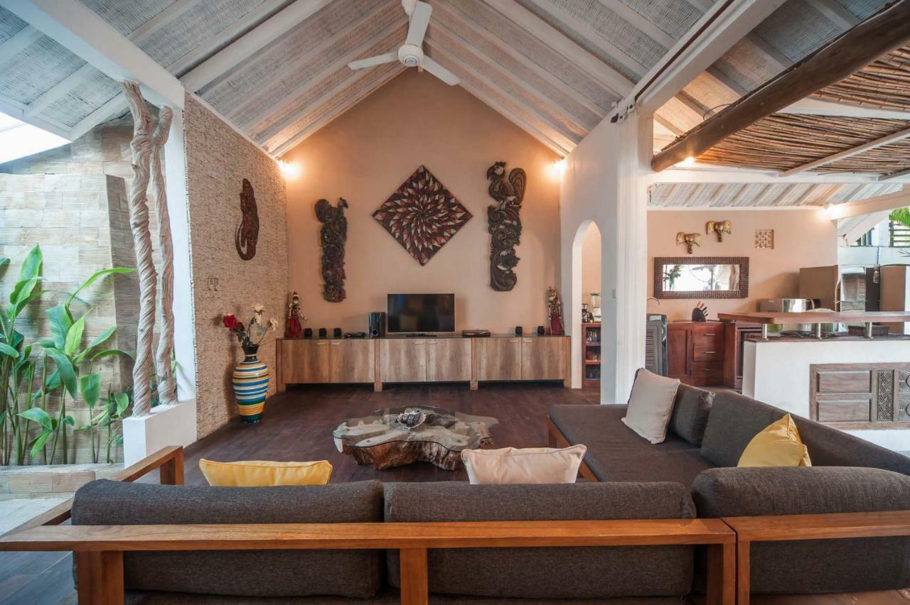 Coco Poco Villa Seminyak Exteriör bild