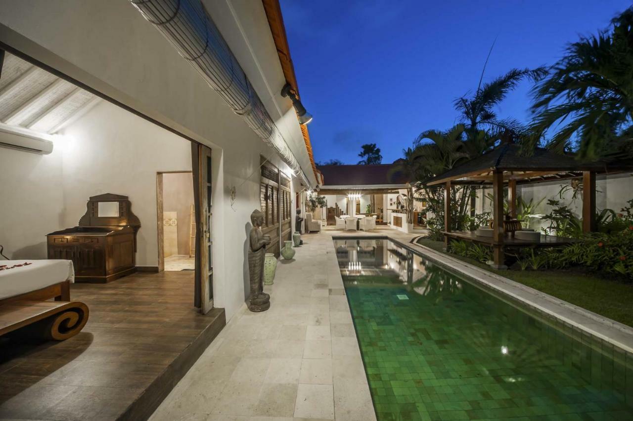 Coco Poco Villa Seminyak Exteriör bild