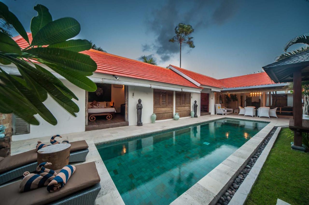 Coco Poco Villa Seminyak Exteriör bild