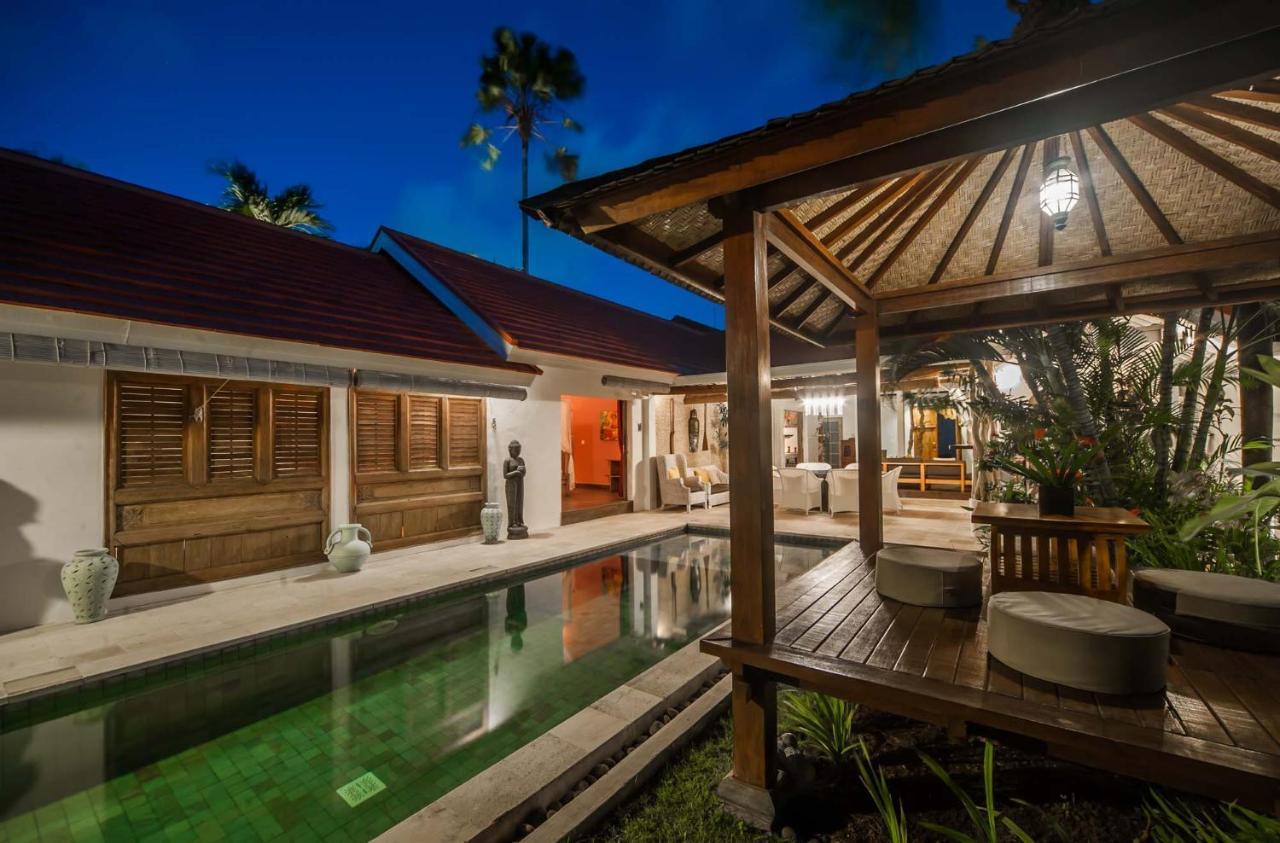 Coco Poco Villa Seminyak Exteriör bild
