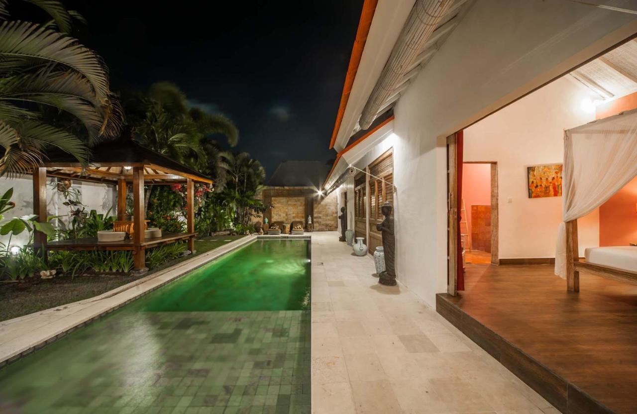 Coco Poco Villa Seminyak Exteriör bild