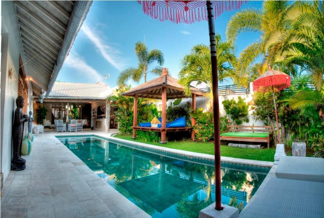 Coco Poco Villa Seminyak Exteriör bild